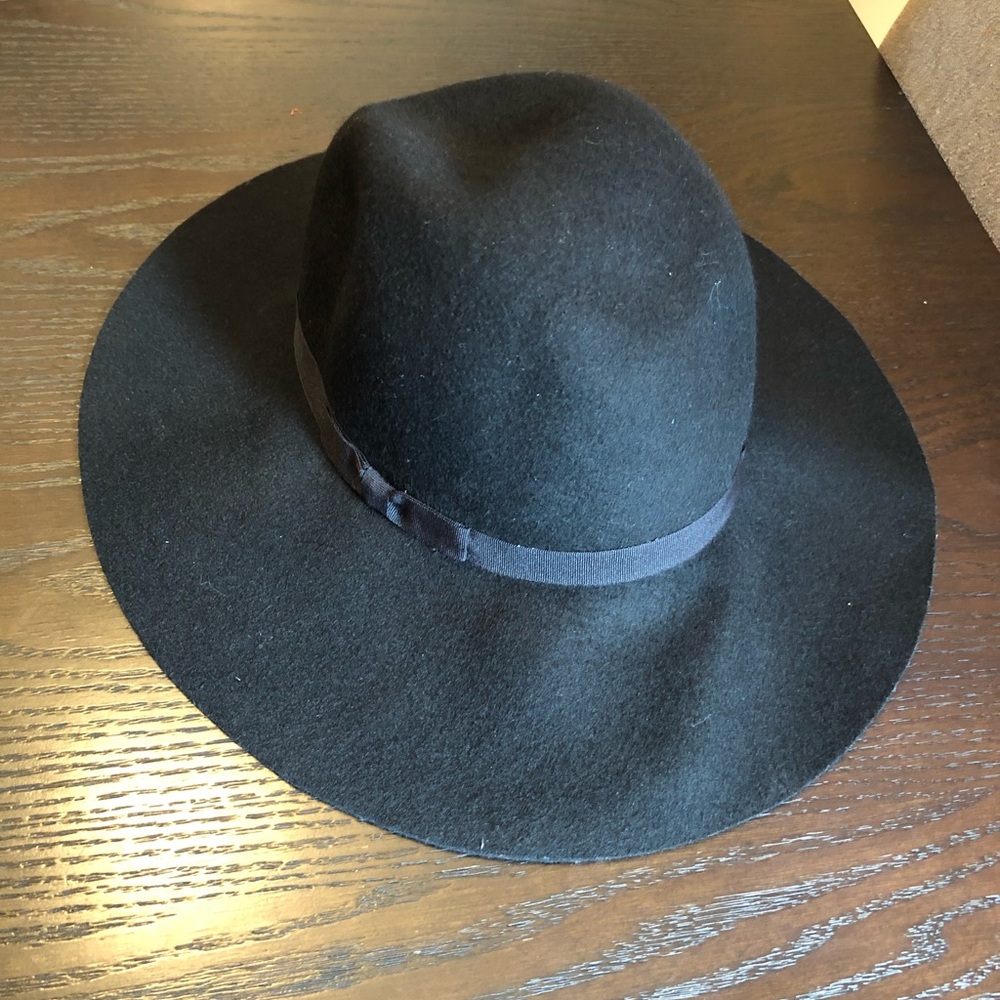 Express Hat 🎩 - Picture 5 of 7